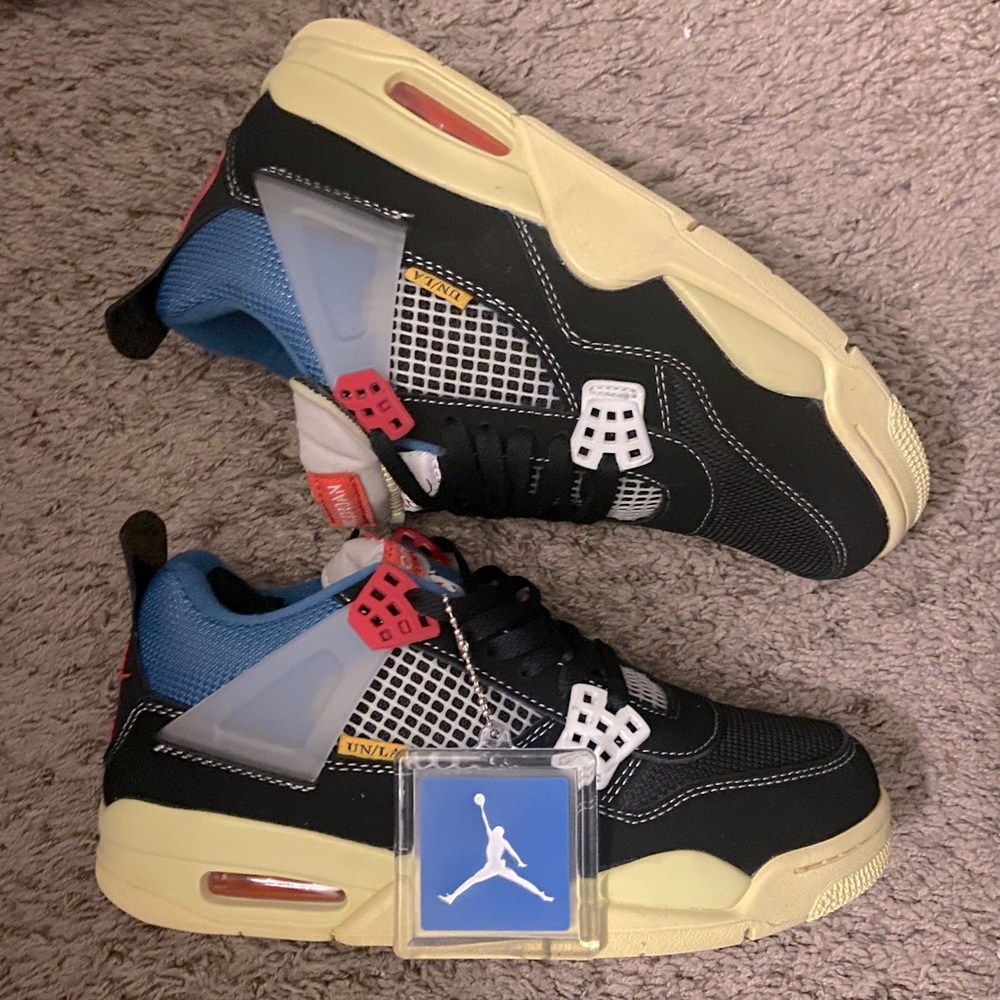 Jordan 4 retro x Union Off Noir